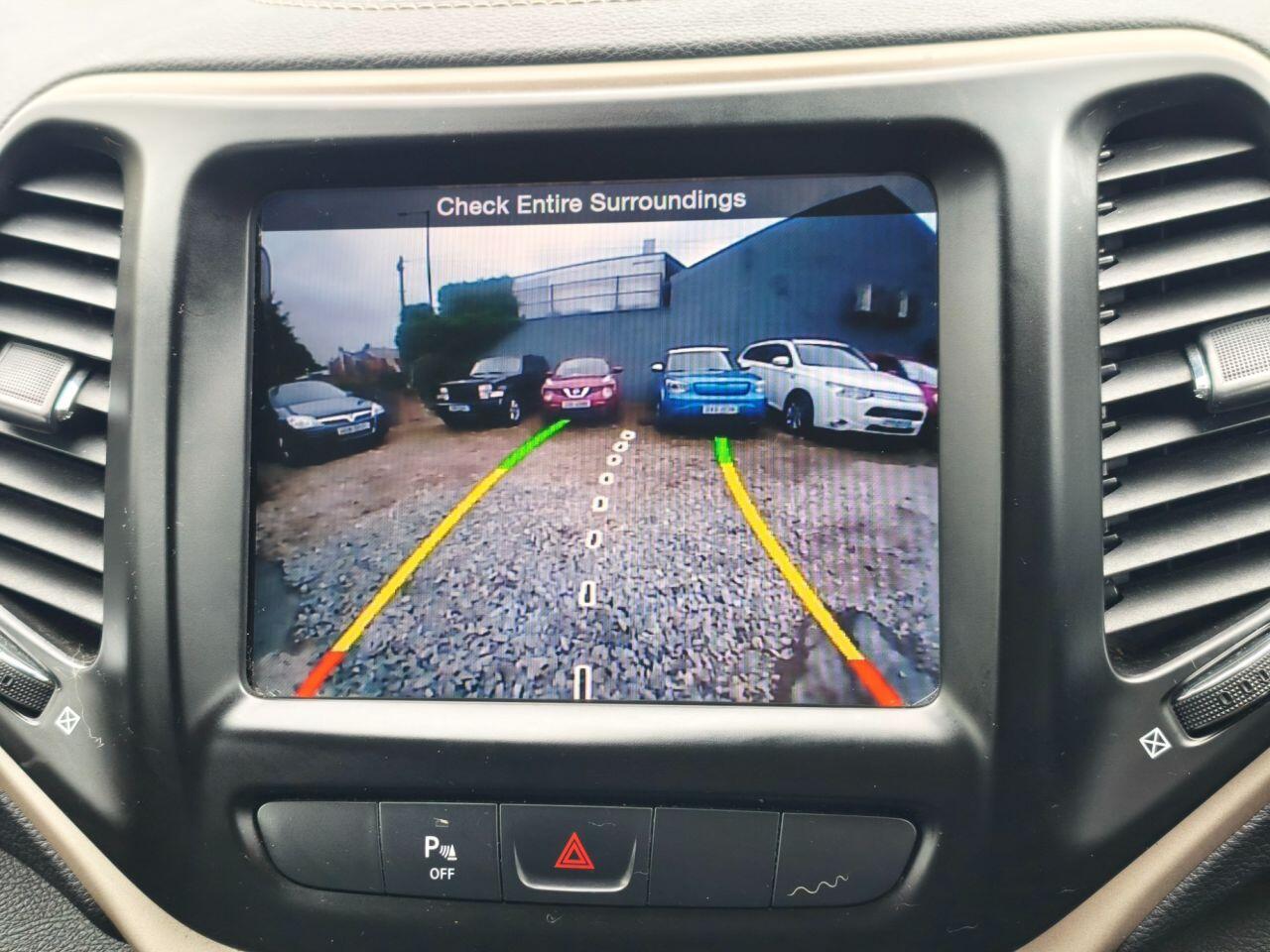 Jeep Cherokee view 21