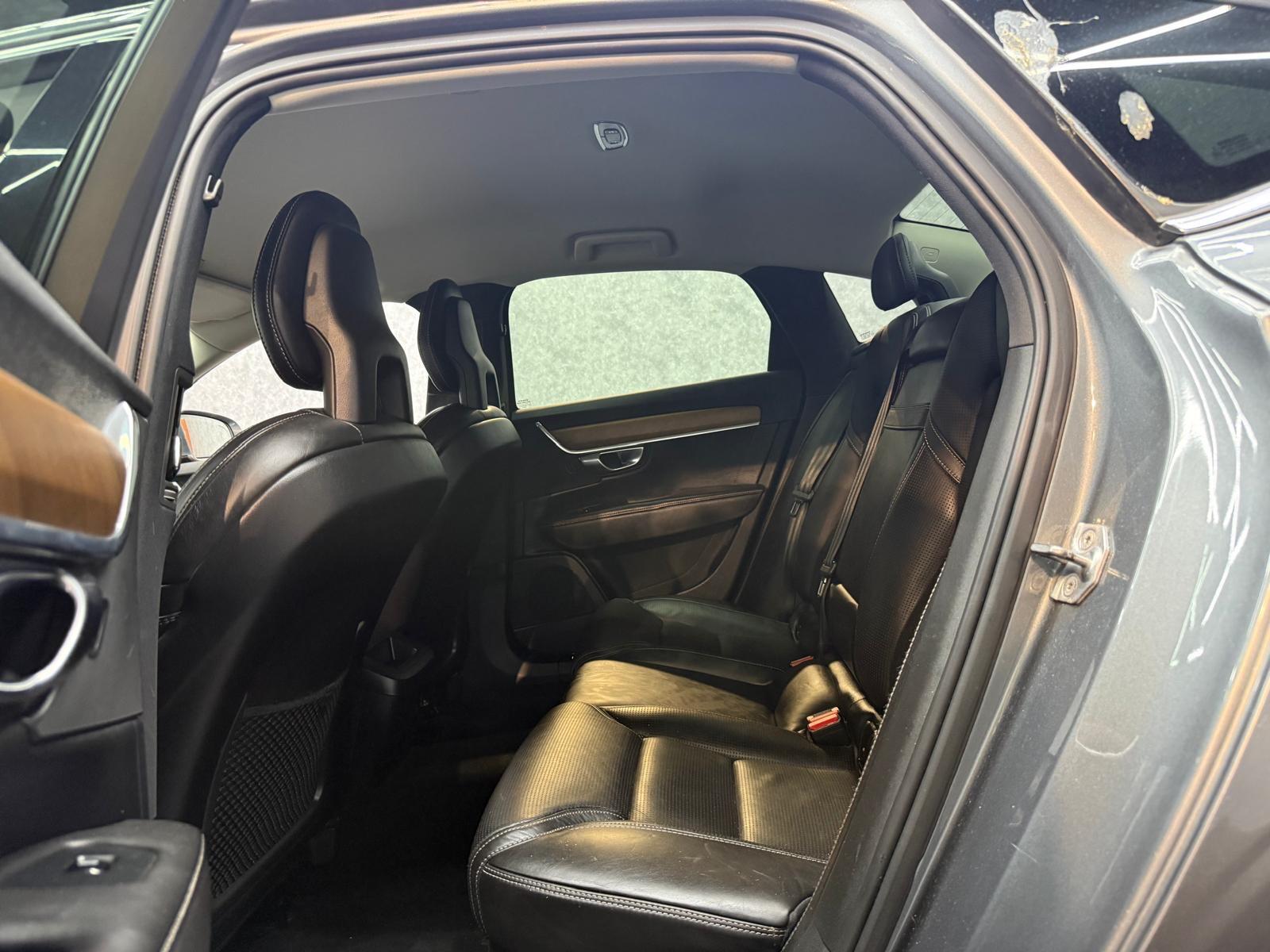 Volvo S90 view 10
