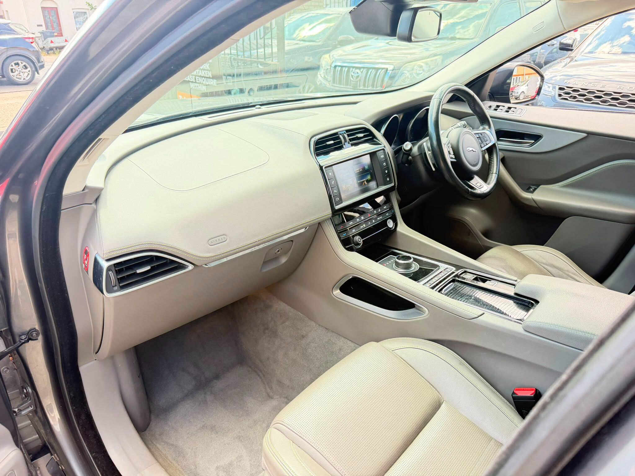Jaguar F-Pace view 20