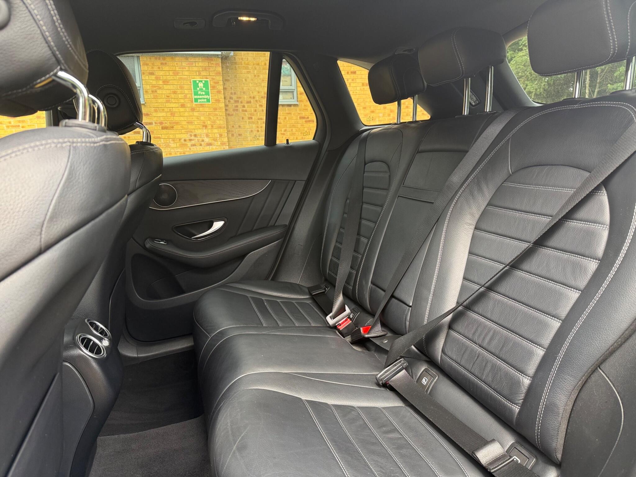 Mercedes-Benz GLC view 12