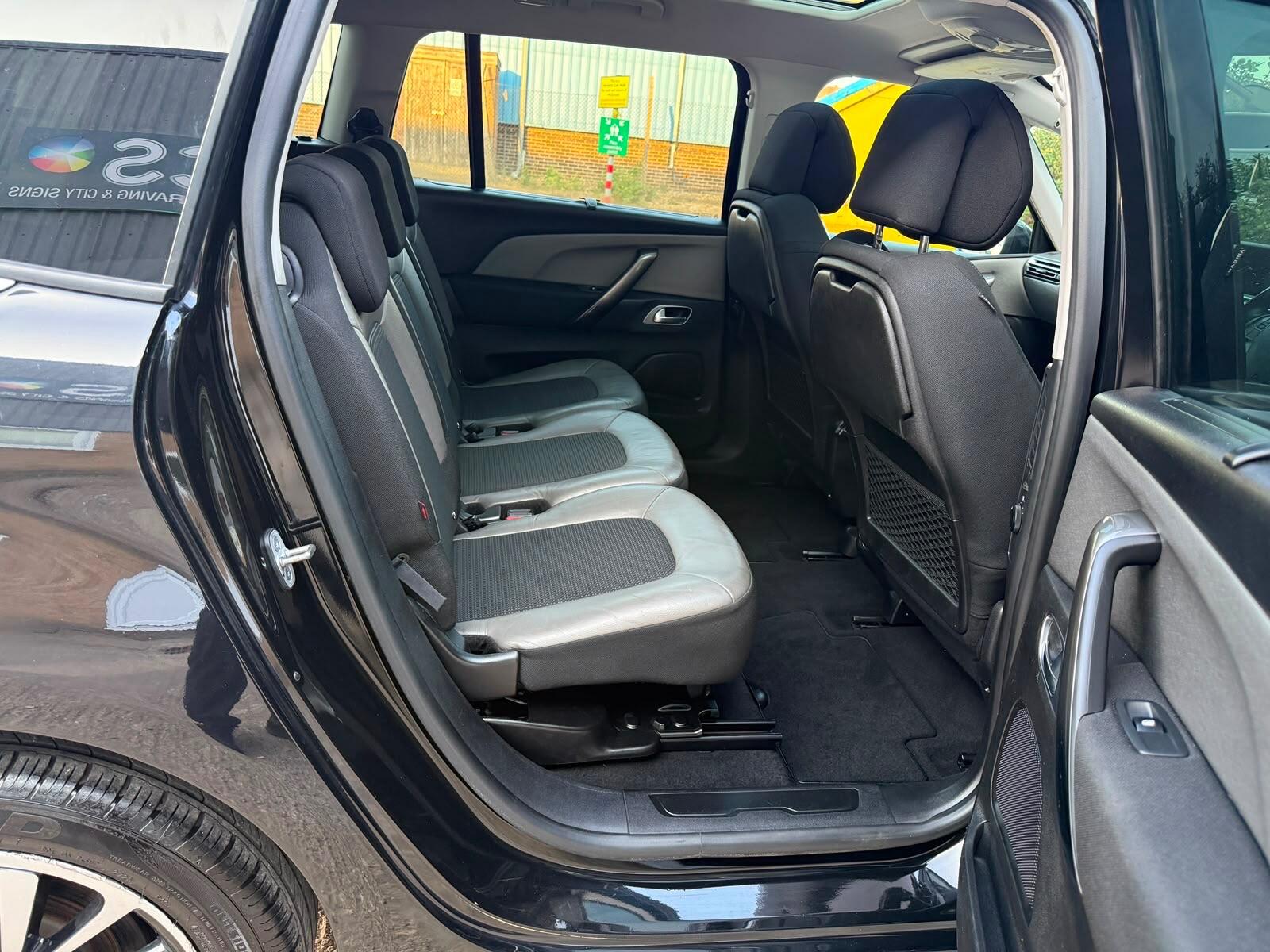 Citroen Grand C4 Spacetourer view 20