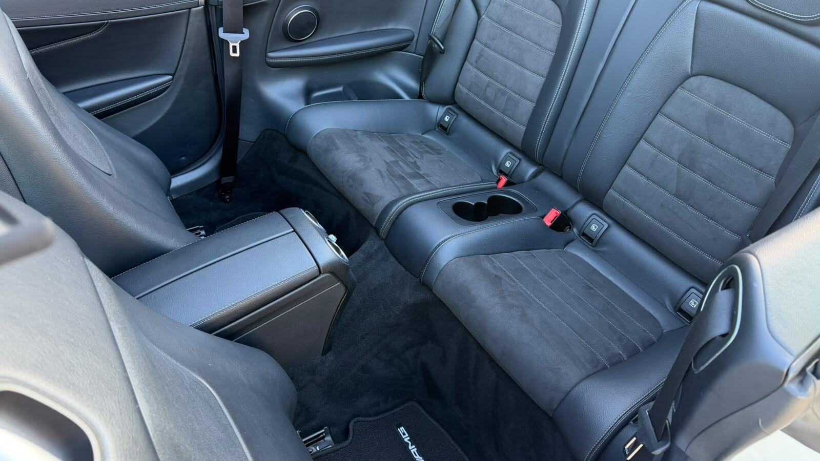 Mercedes-Benz C-Class view 13