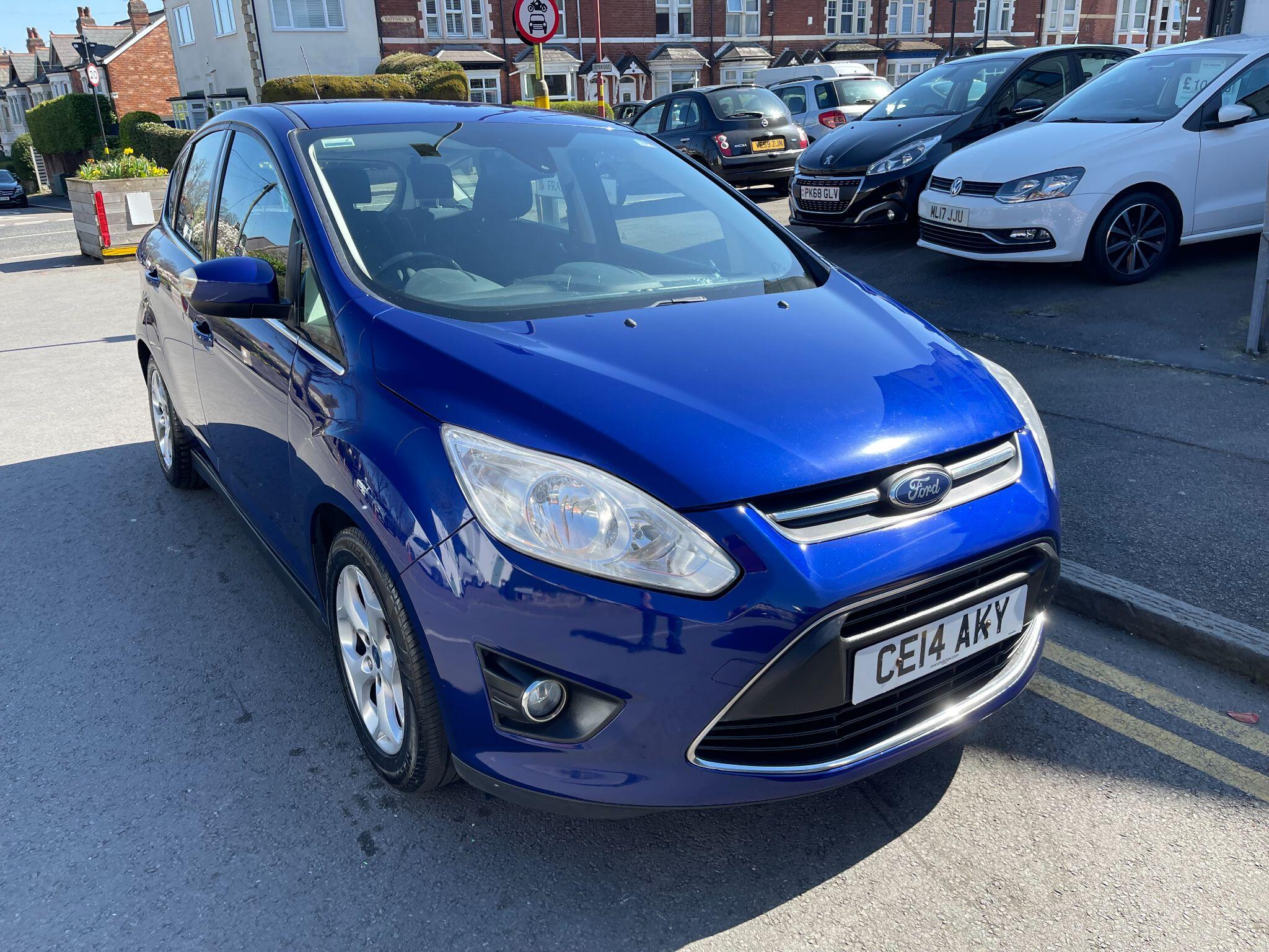 Ford C-Max view 4