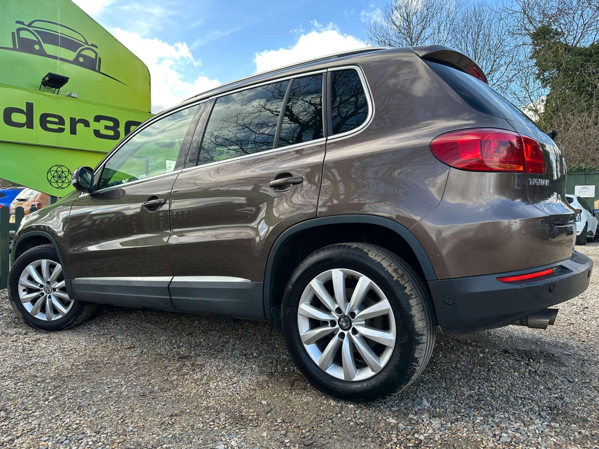 Volkswagen Tiguan view 10
