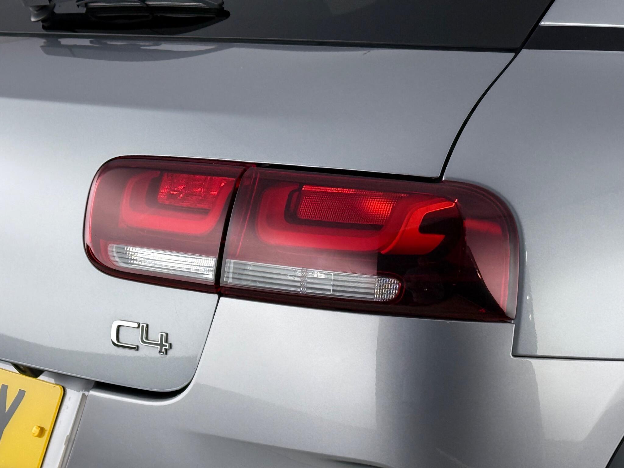 Citroen C4 Cactus view 7