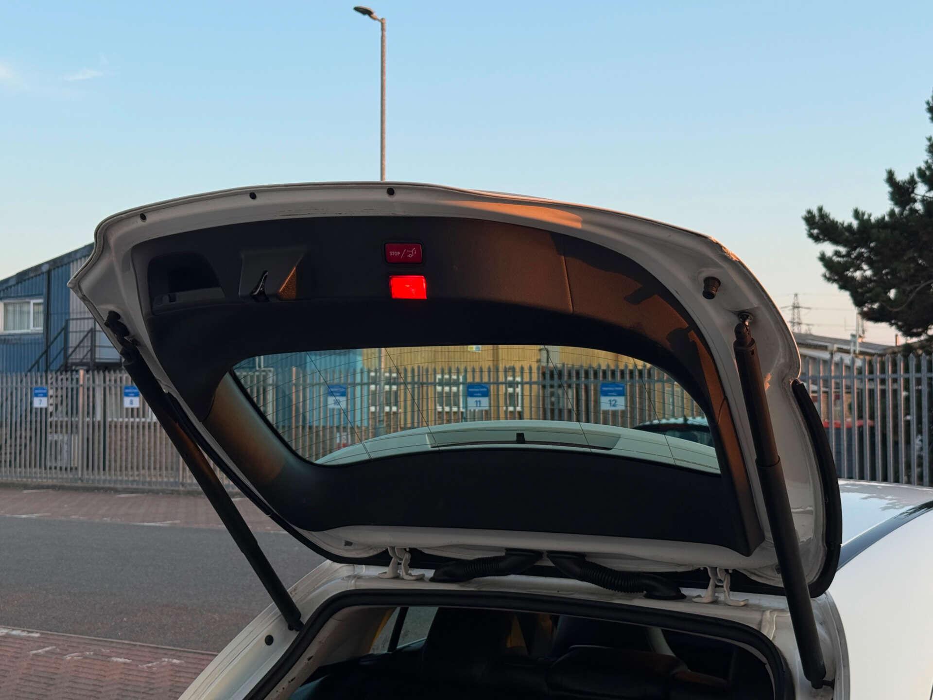 Mercedes-Benz Cla view 37