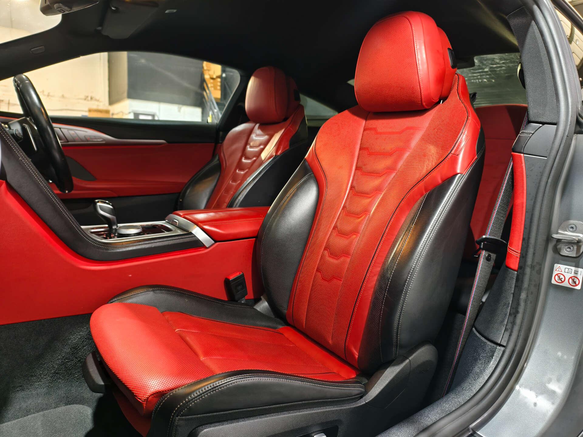 BMW 8 Series view 27