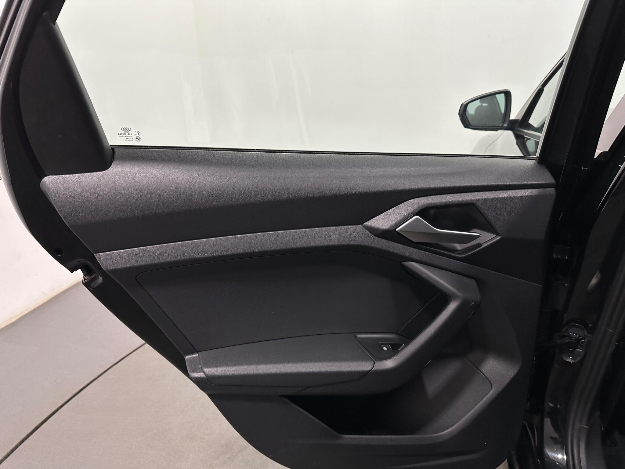 Audi A1 view 38