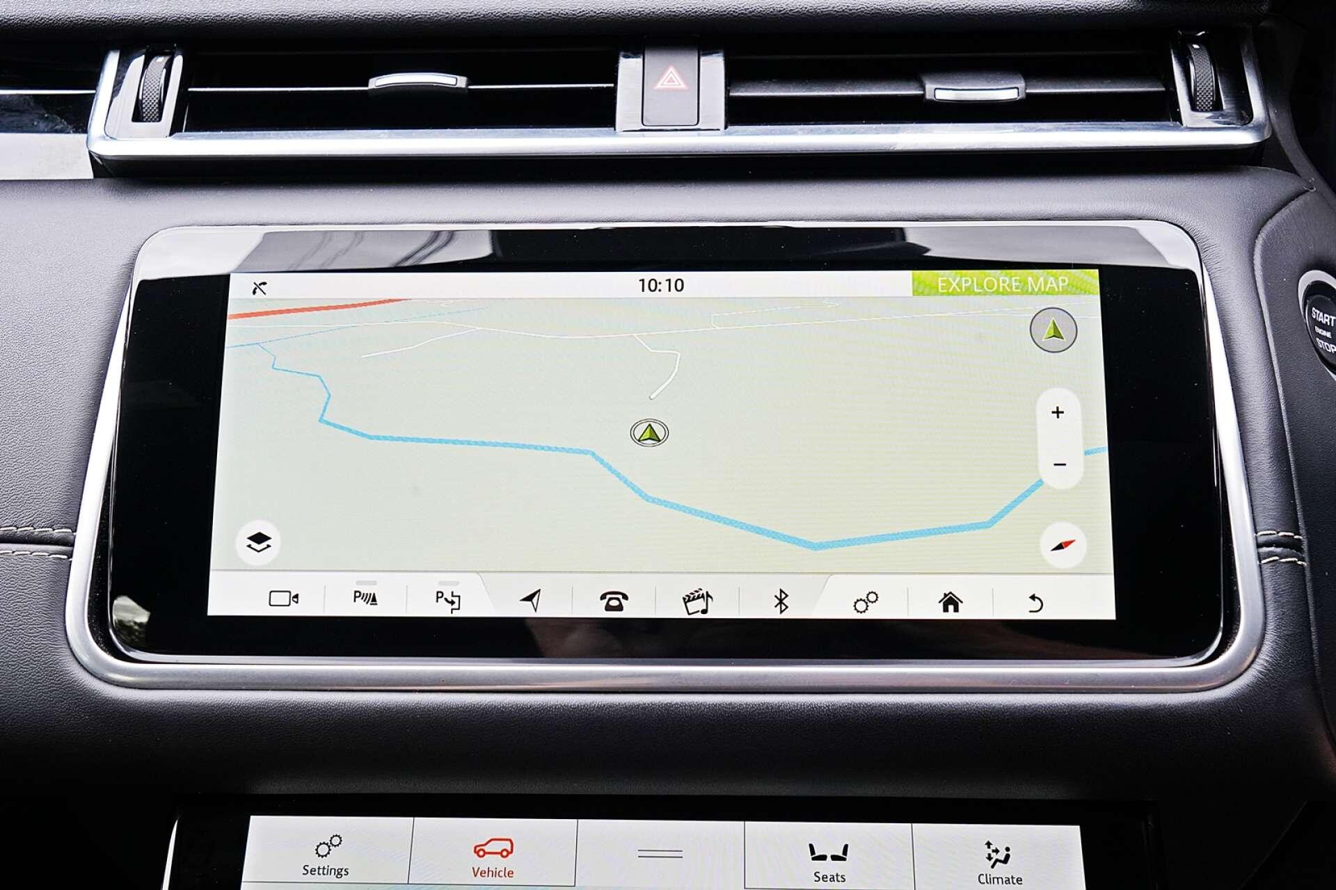 Land Rover Range Rover Velar view 28