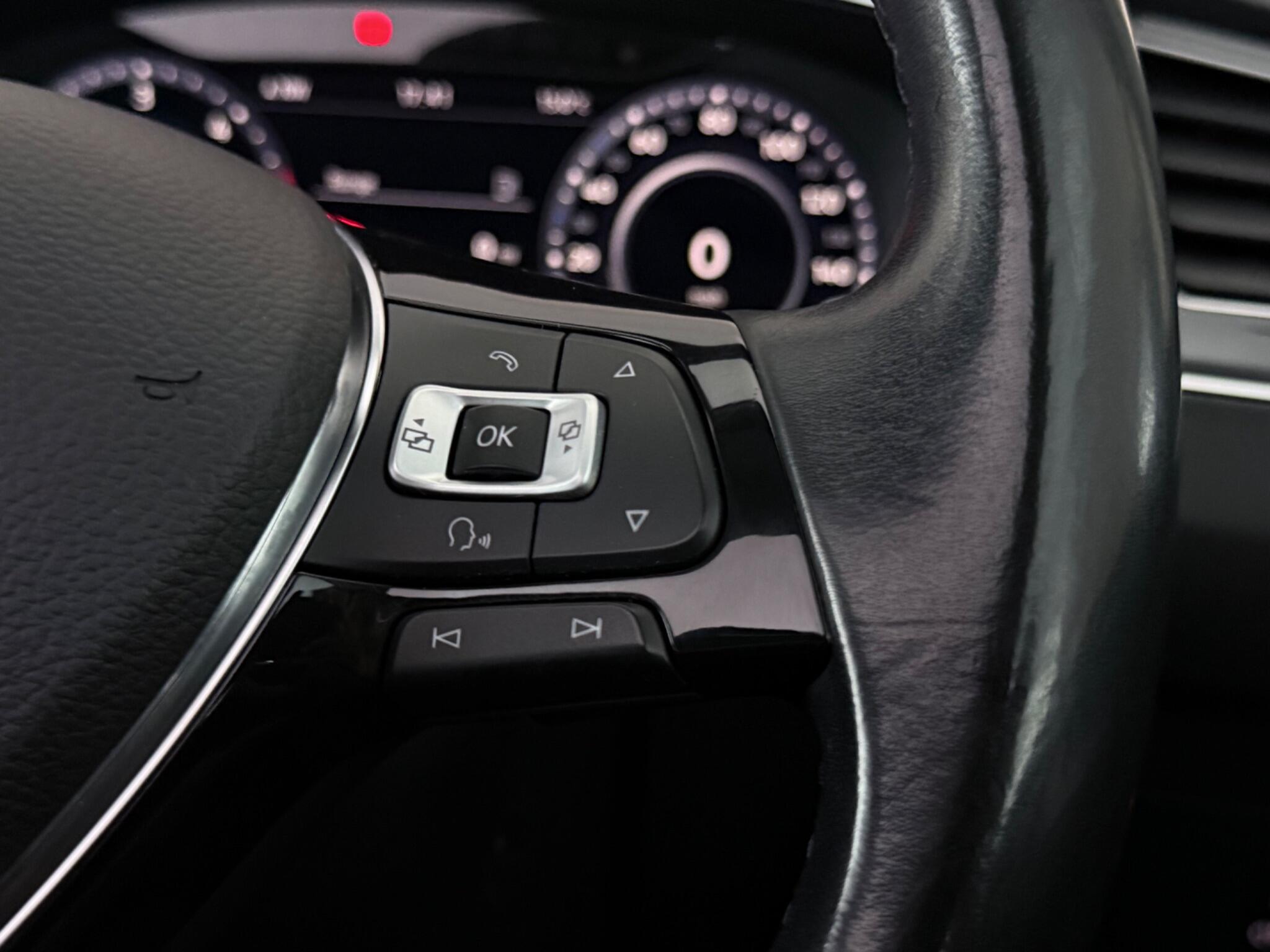 Volkswagen Tiguan view 15