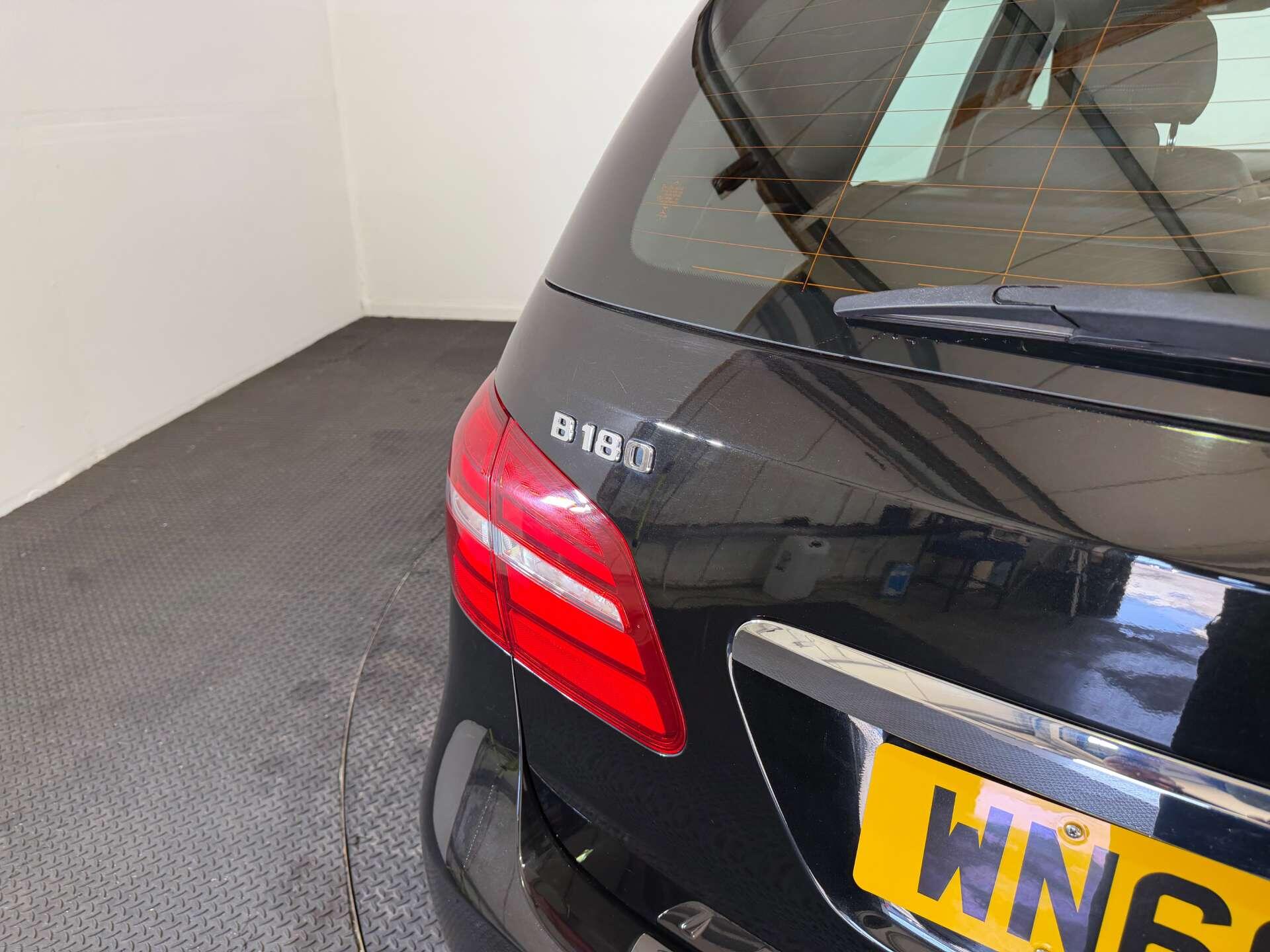 Mercedes-Benz B-Class view 9
