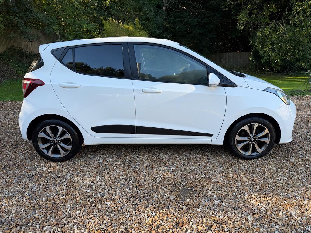 Hyundai I10 view 5