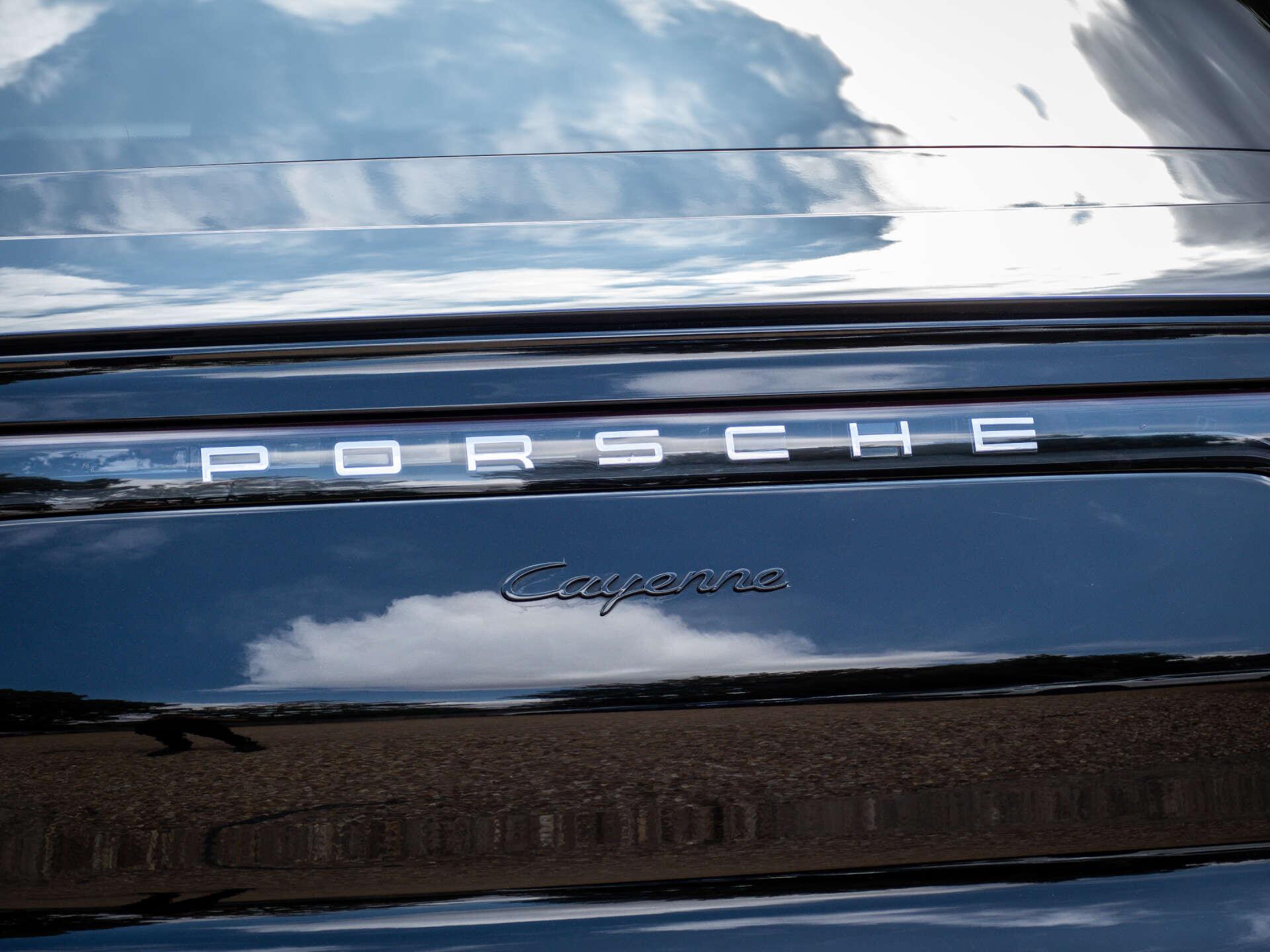 Porsche Cayenne view 20