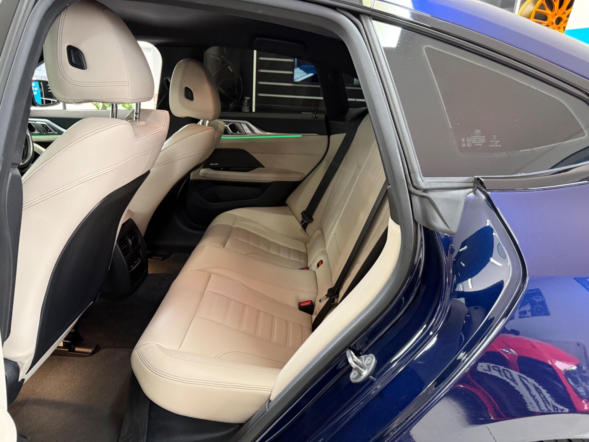 BMW I4 view 30