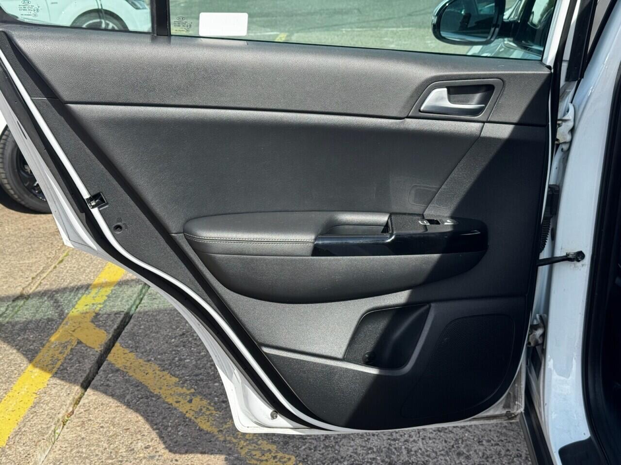 Kia Sportage view 29