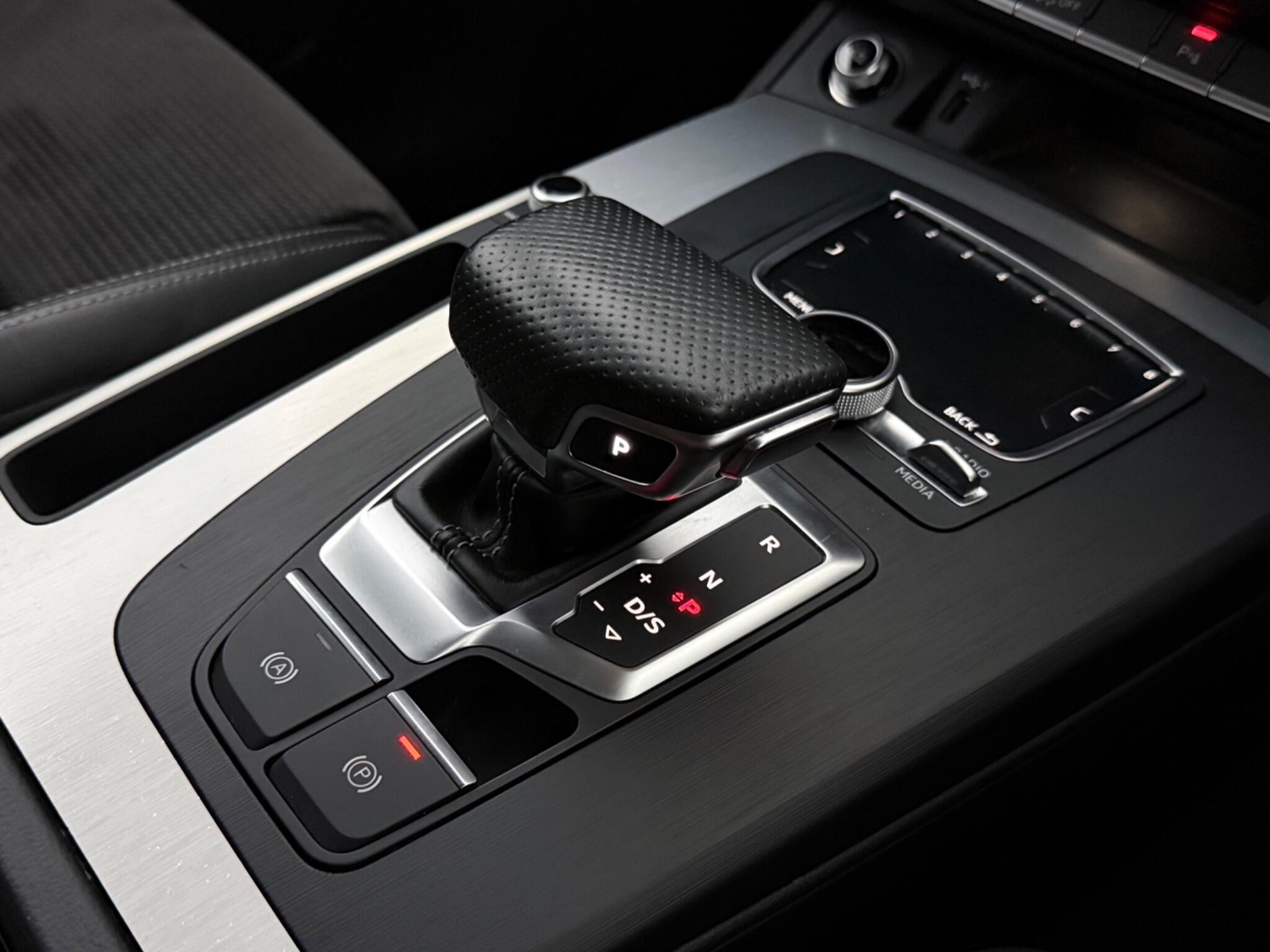 Audi Q5 view 30