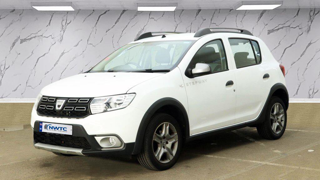 Dacia Sandero view 5