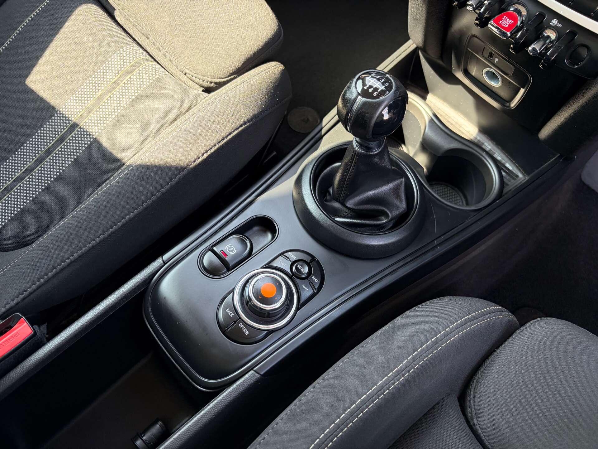 Mini Countryman view 39