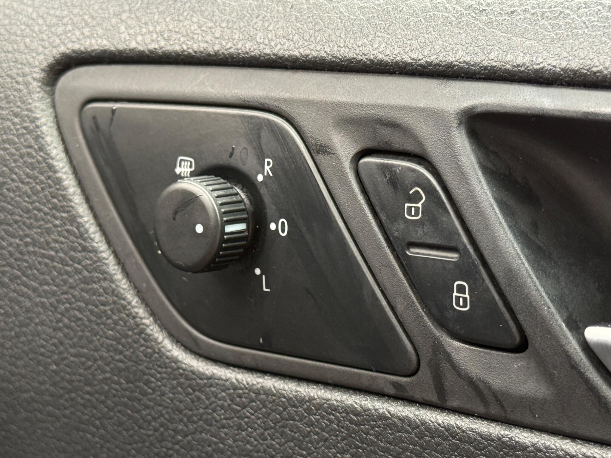 Volkswagen Jetta - Image 70