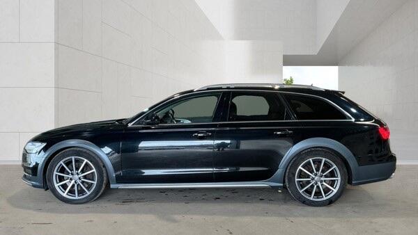 Audi A6 view 6