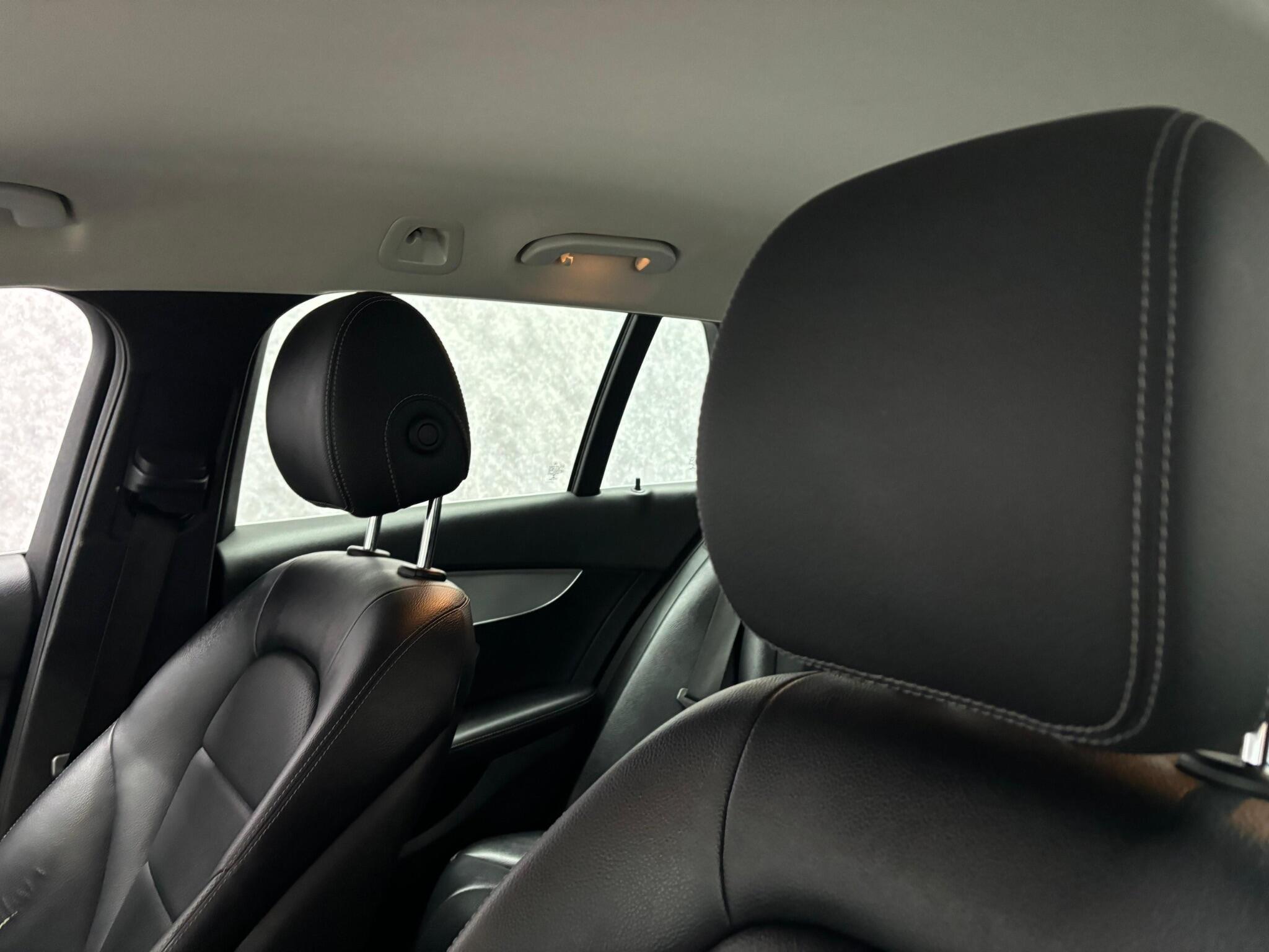 Mercedes-Benz C Class view 11