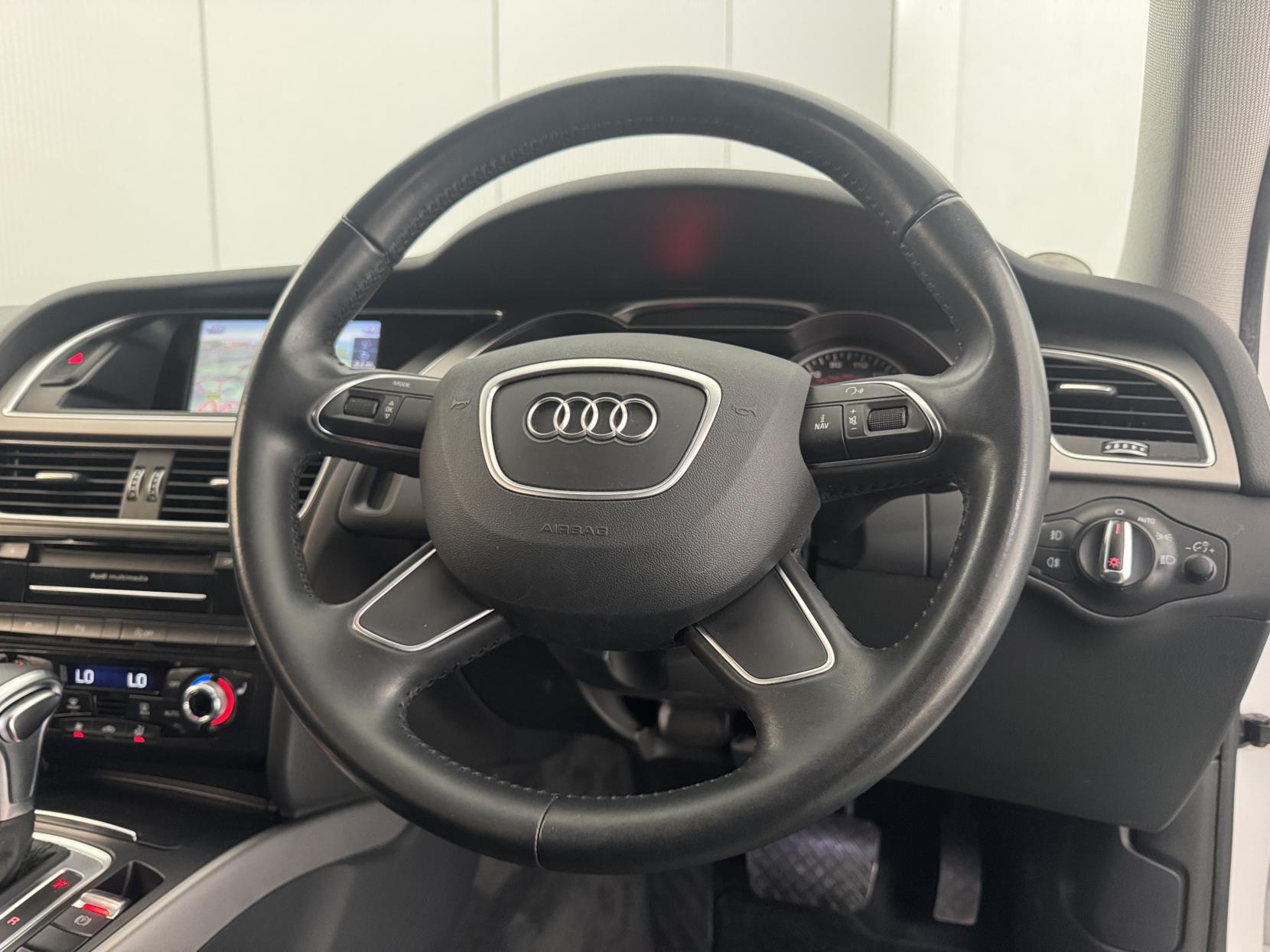 Audi A4 Avant view 58
