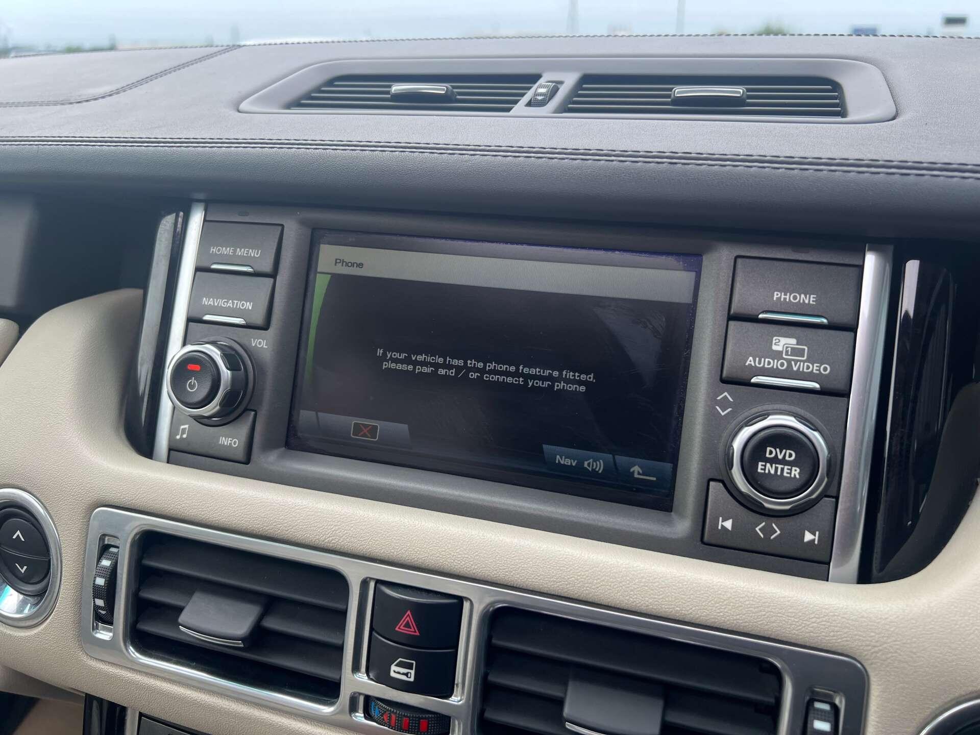 Land Rover Range Rover view 28