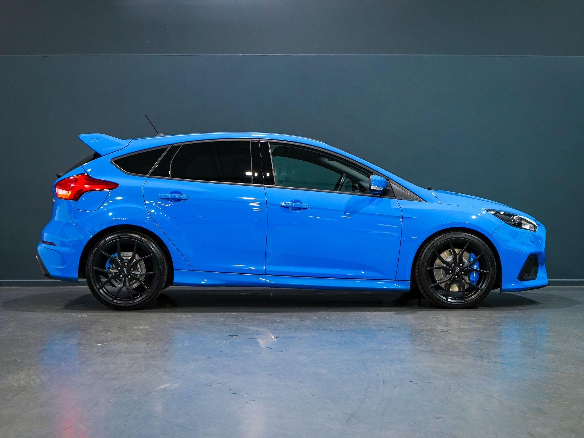 Ford Focus view 11