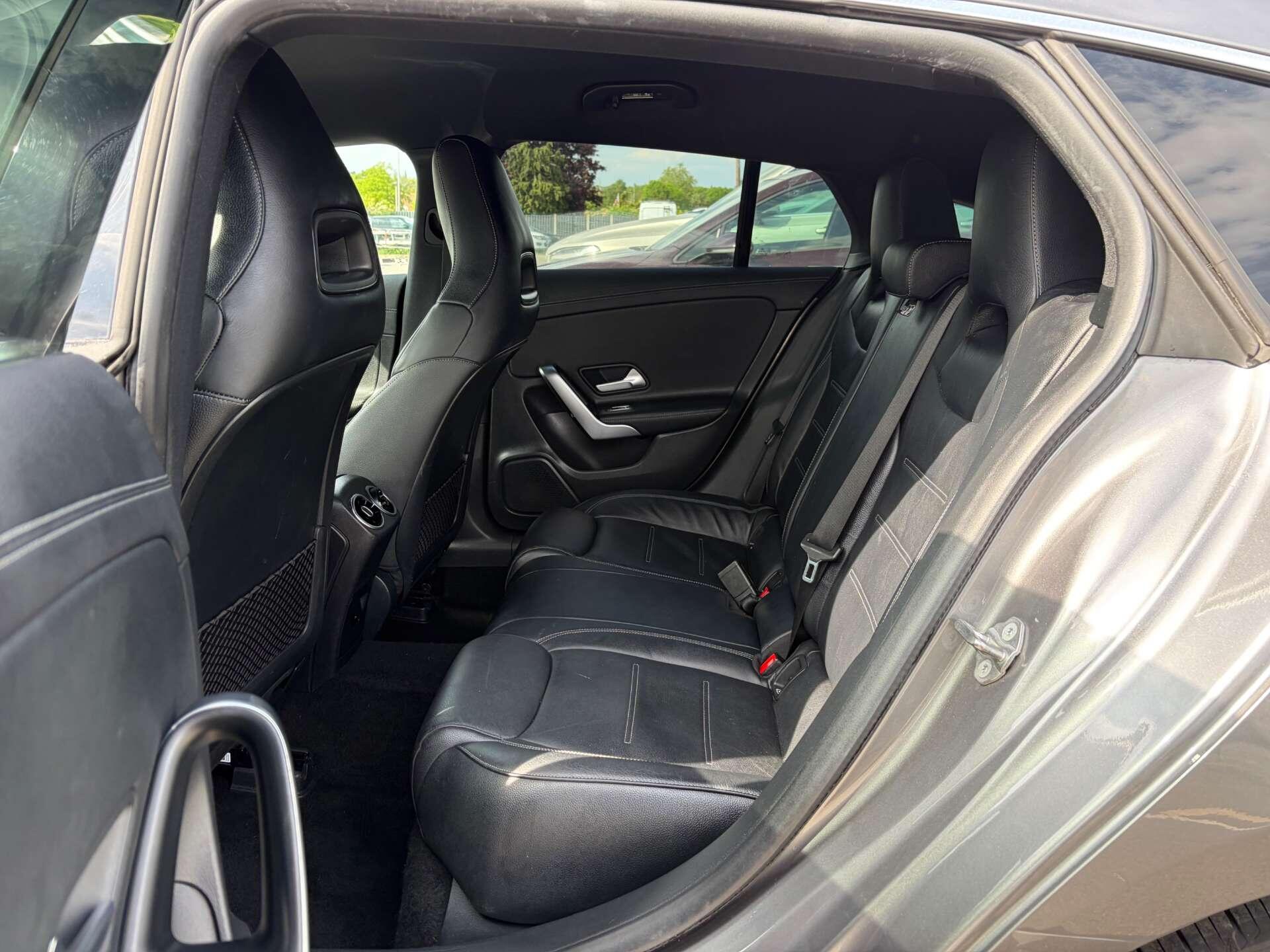 Mercedes-Benz Cla view 22