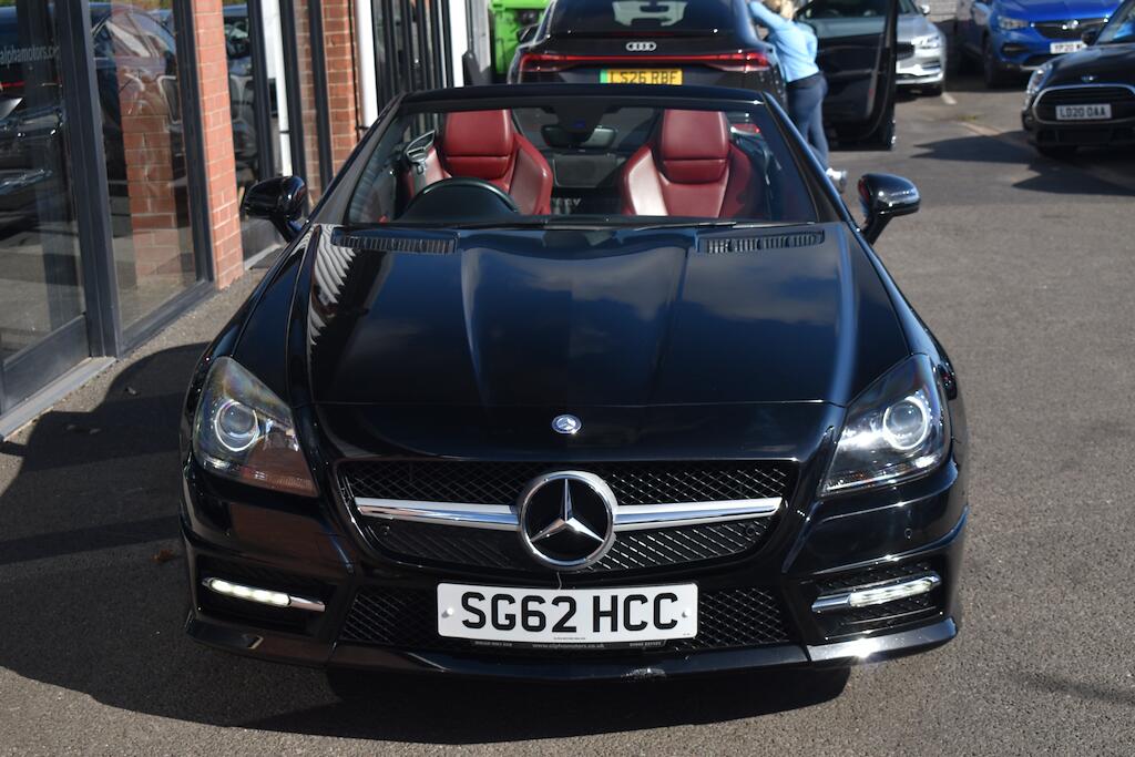 Mercedes-Benz SLK view 3