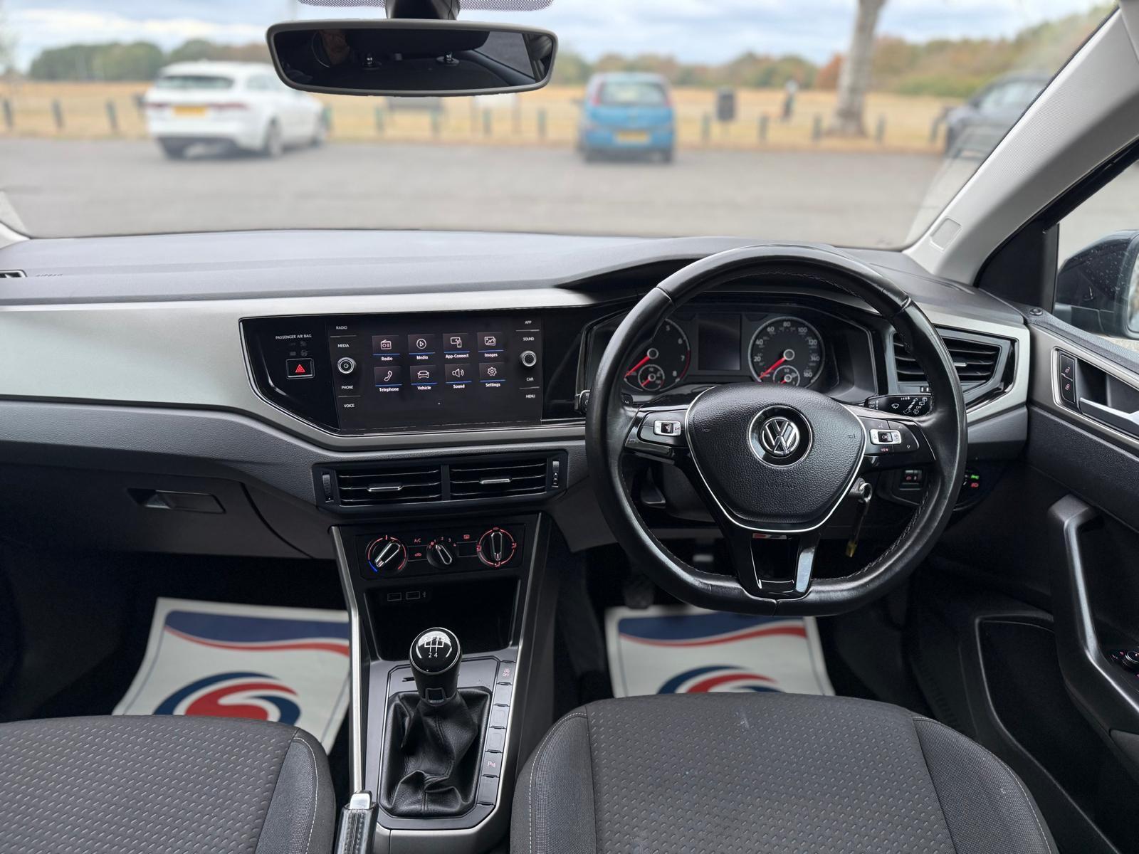 Volkswagen Polo view 24