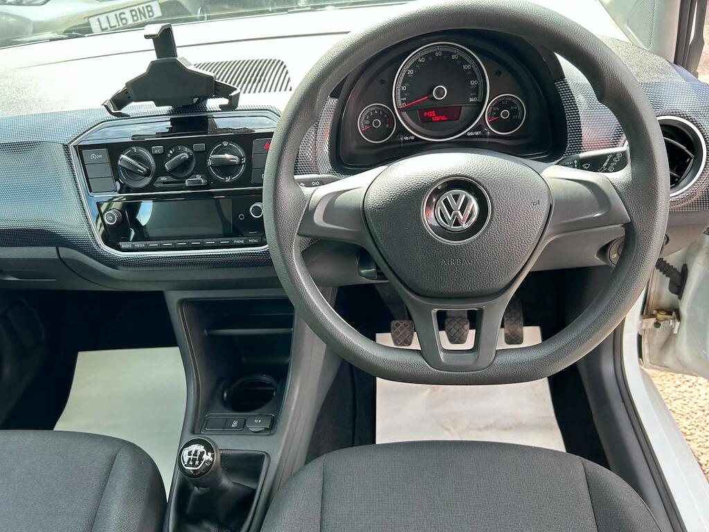 Volkswagen Up! view 10
