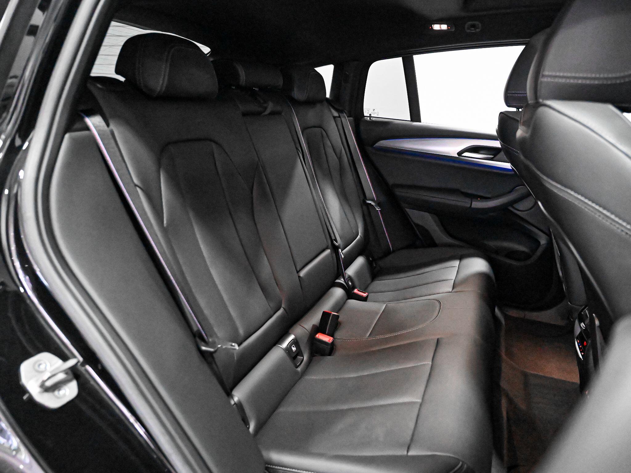 BMW X4 view 7