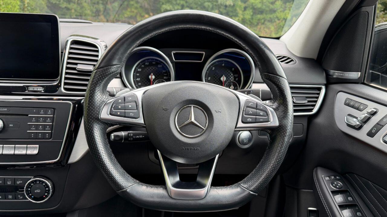 Mercedes-Benz Gle view 15