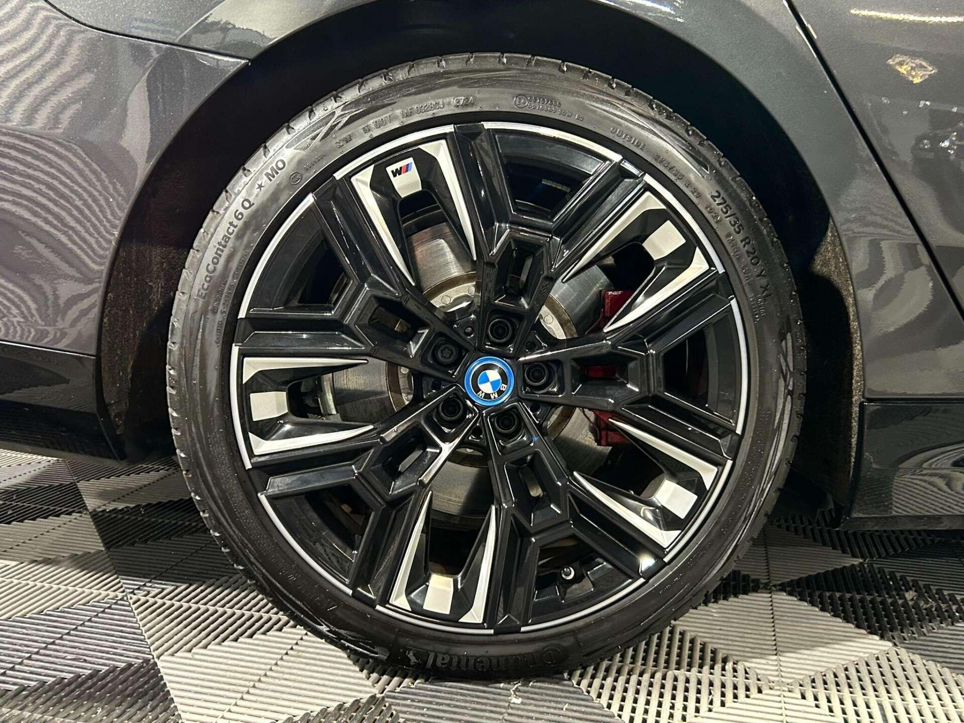 BMW I5 view 44