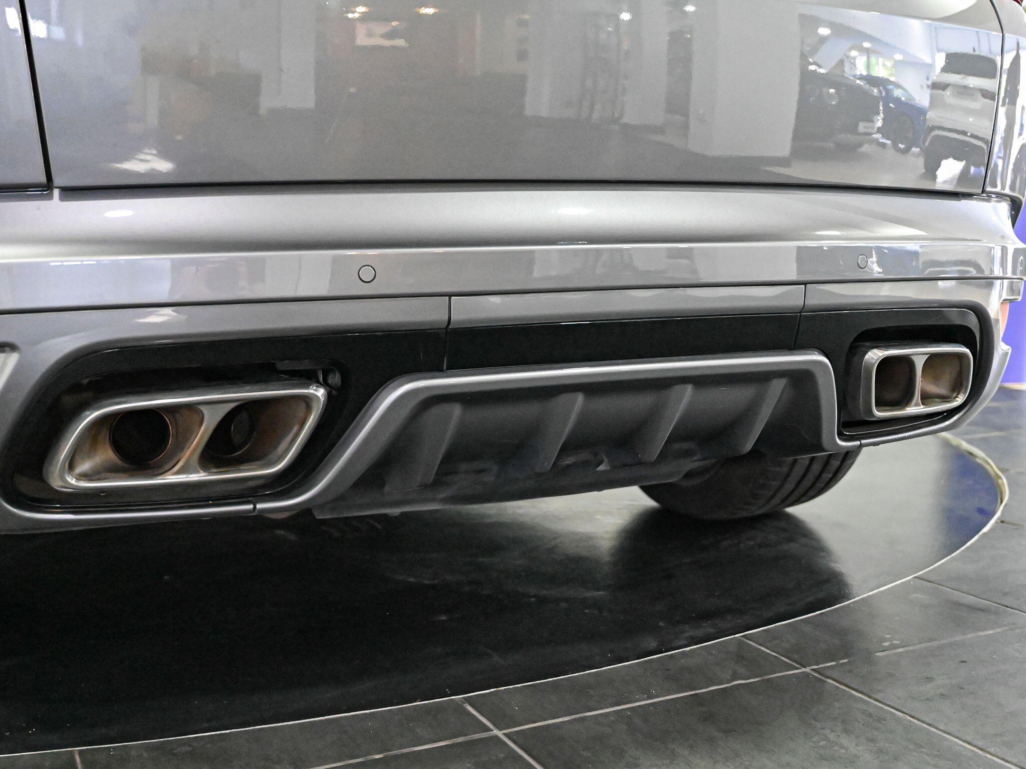 Land Rover Range Rover Sport view 22