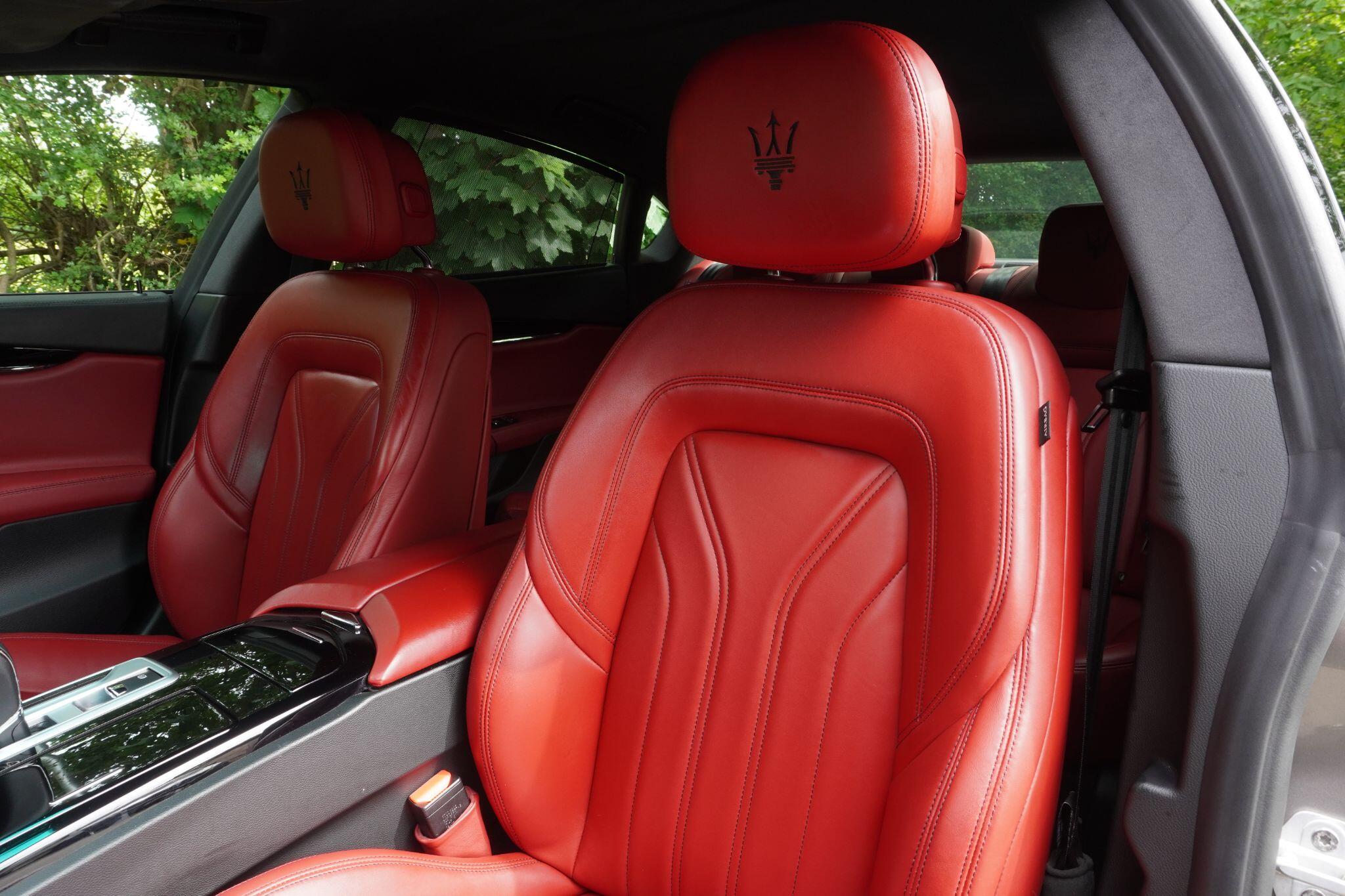 Maserati Quattroporte view 63