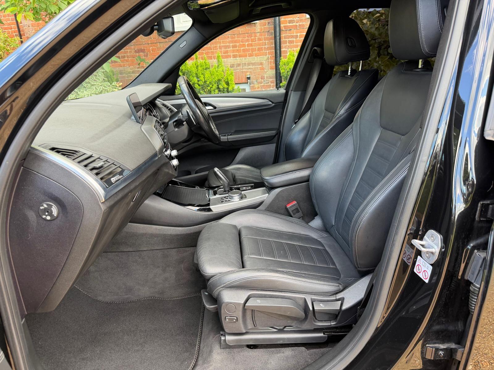 BMW X3 view 12