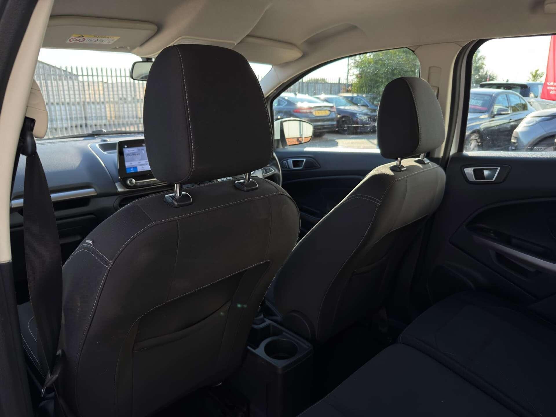 Ford Ecosport view 32