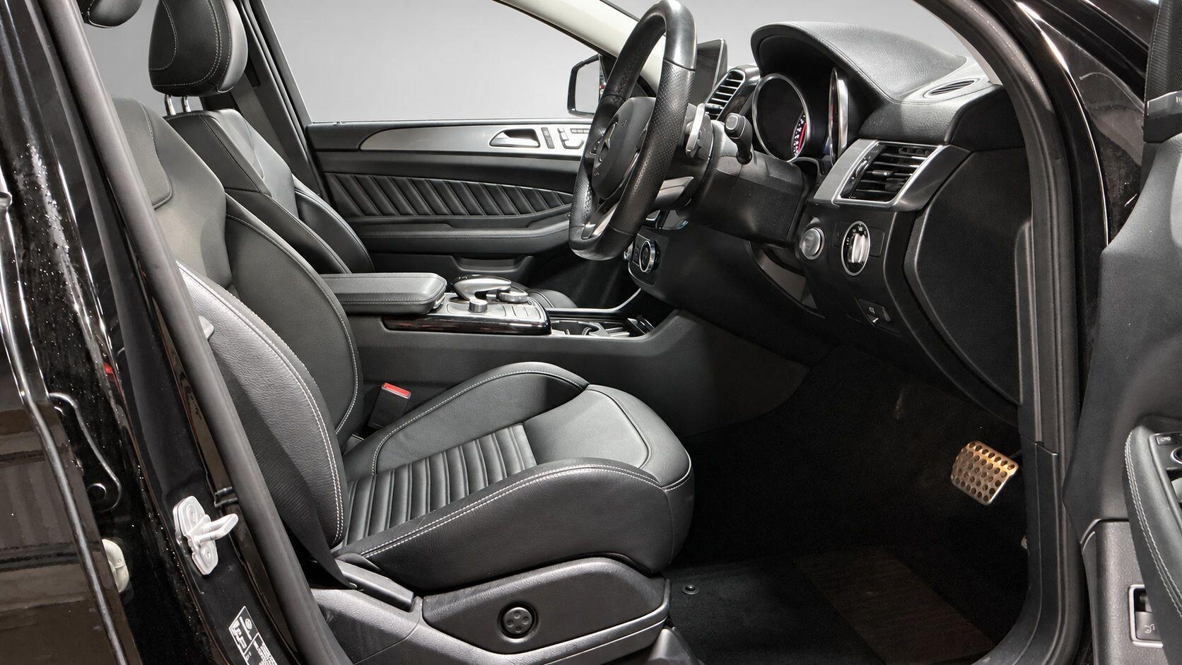 Mercedes-Benz Gle view 9