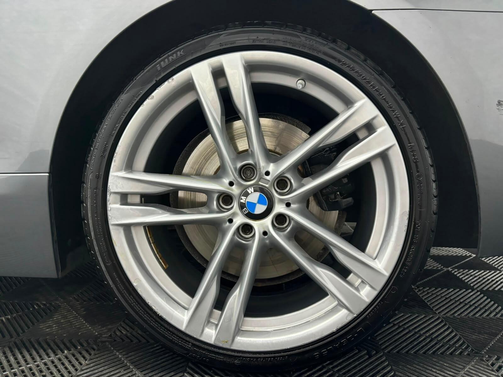 BMW 6 Series view 39