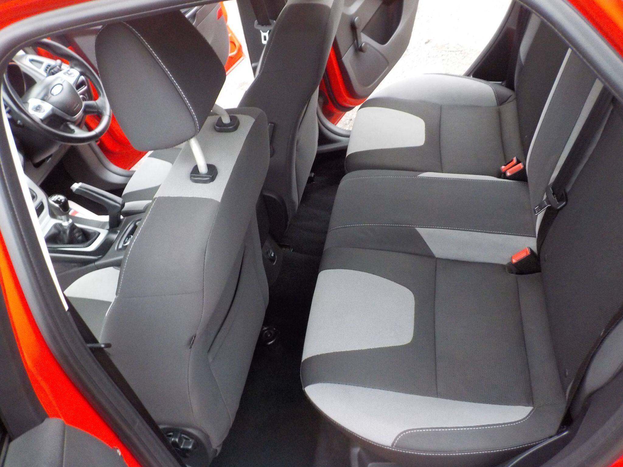 Ford Focus 1.6 TDCi Zetec S Euro 5 (s/s) 5dr