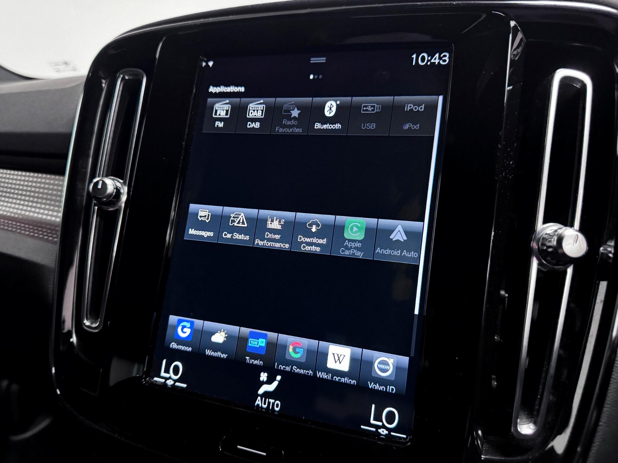 Volvo XC40 view 38