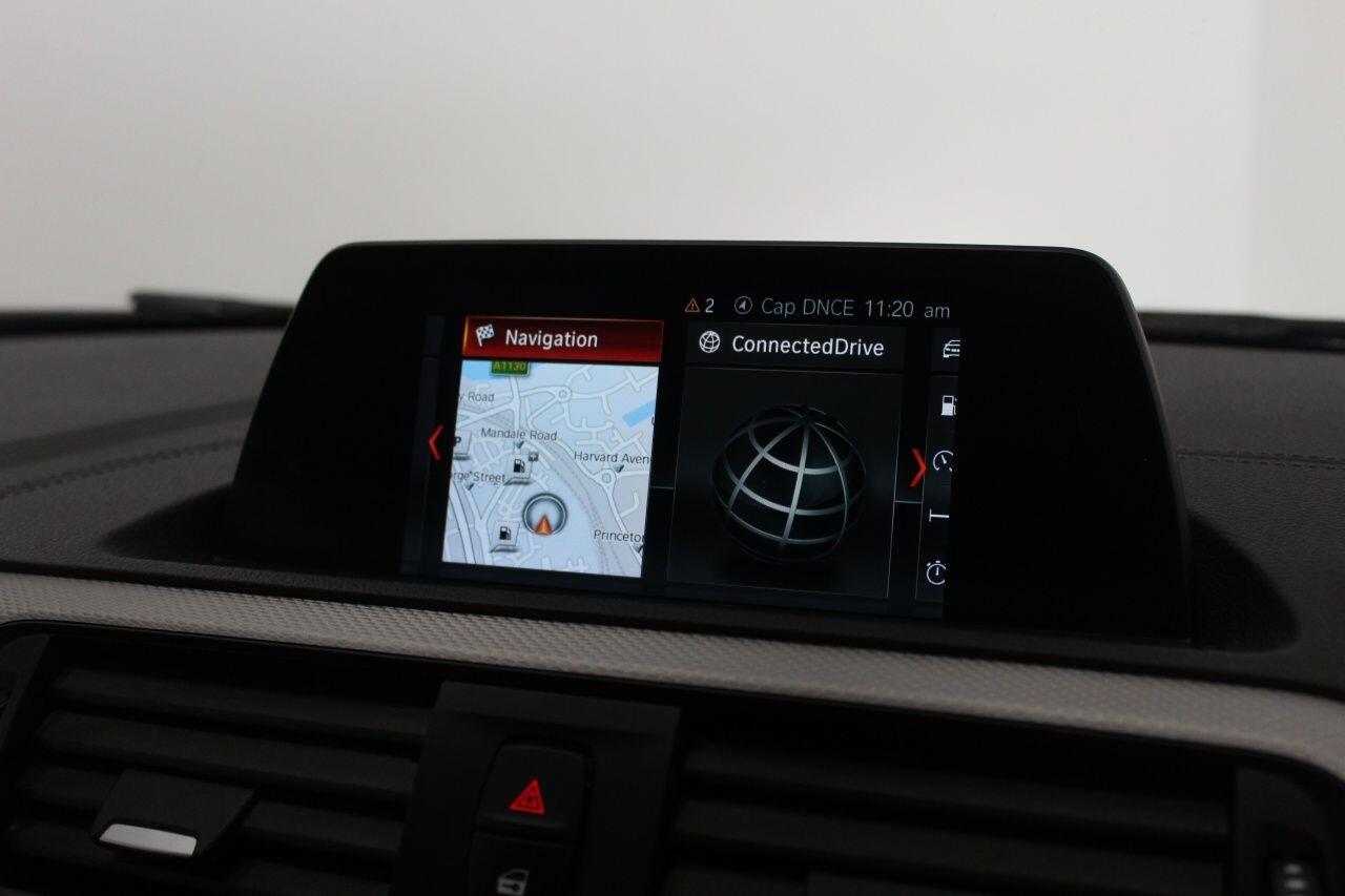 BMW 2 Series view 36