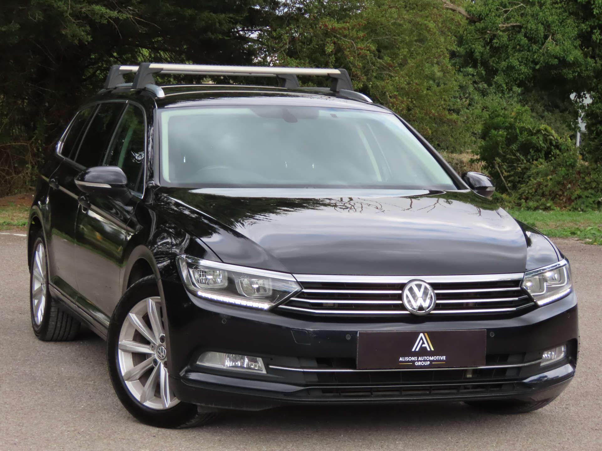 Volkswagen Passat view 3
