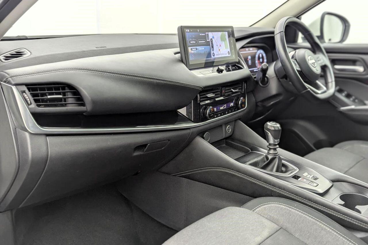 Nissan Qashqai view 25