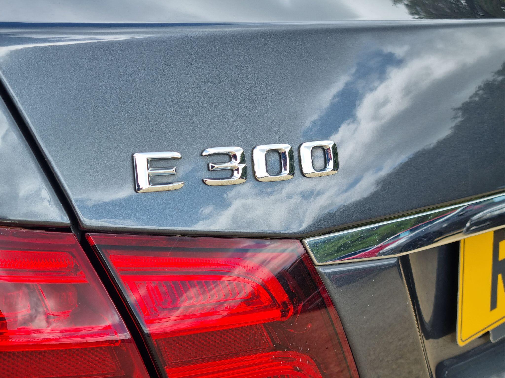 Mercedes-Benz E Class view 11
