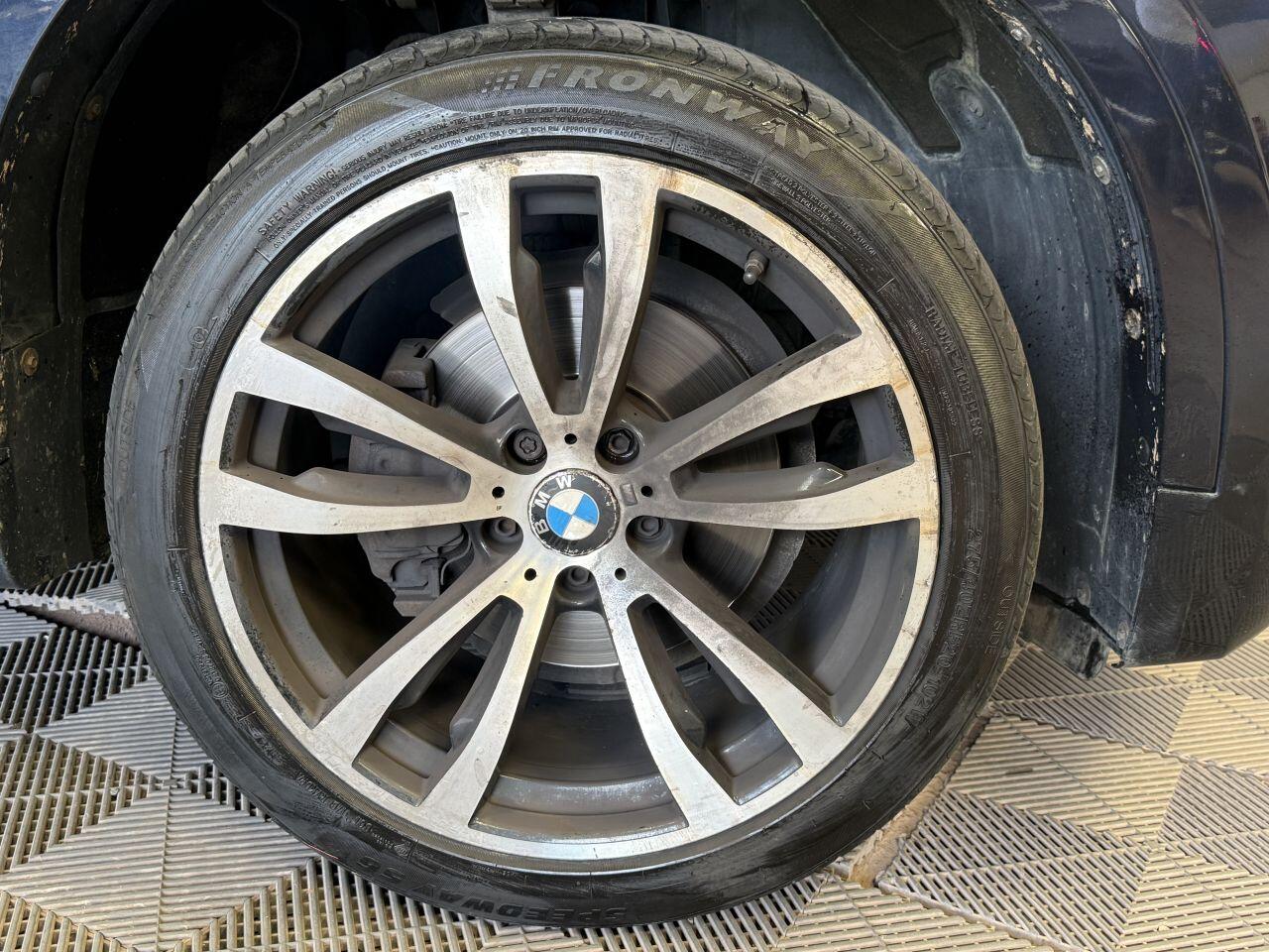 BMW X6 view 19
