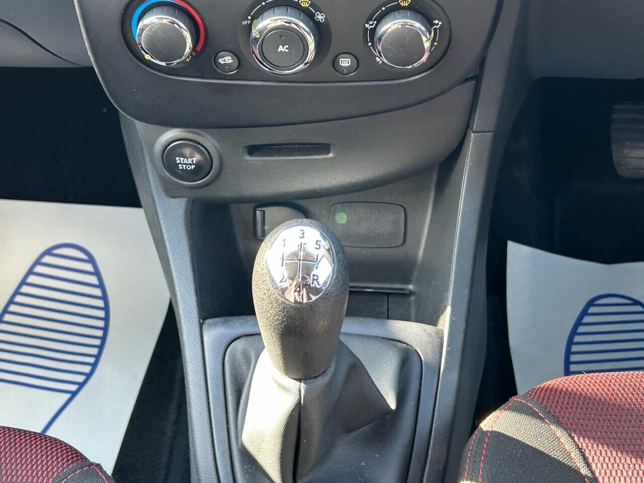 Renault Clio view 35
