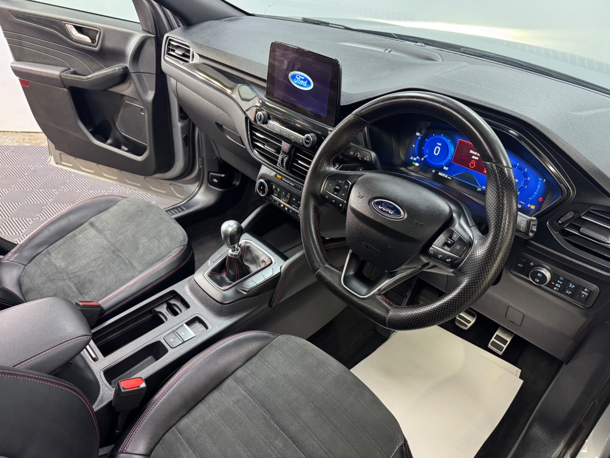 Ford Kuga view 6
